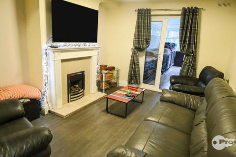 3 bedroom semi-detached house for sale, Coventry Road, Hinckley