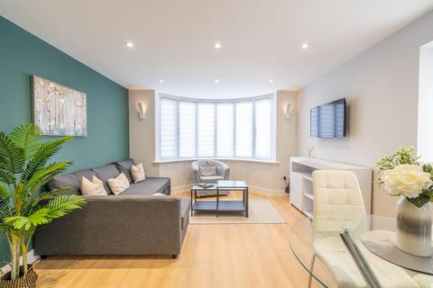 1 bedroom flat to rent, Brighton Road, Horley RH6