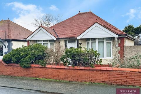2 bedroom detached bungalow for sale, Clifton Park Road, Rhyl, Denbighshire LL18 4AW
