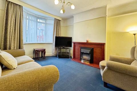 2 bedroom detached bungalow for sale, Clifton Park Road, Rhyl, Denbighshire LL18 4AW