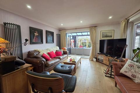 3 bedroom detached house for sale, Western Road, Abergavenny, NP7
