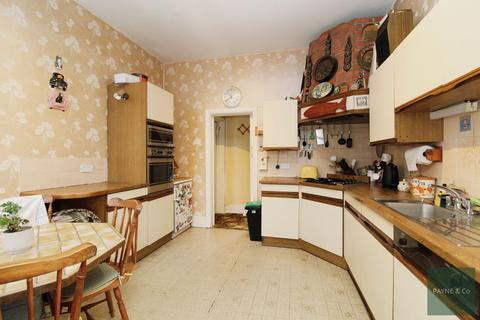 4 bedroom terraced house for sale, Stanhope Gardens, Ilford, IG1