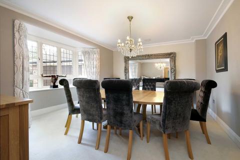 6 bedroom detached house for sale, The Spinney, Gerrards Cross, Buckinghamshire, SL9