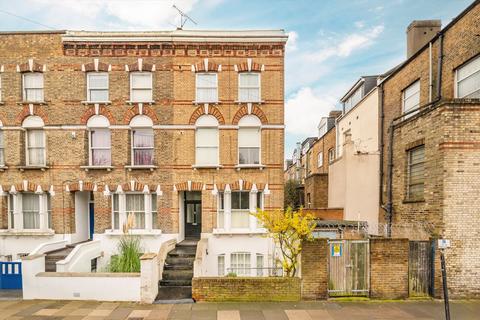 2 bedroom flat for sale, Davenant Road, London N19