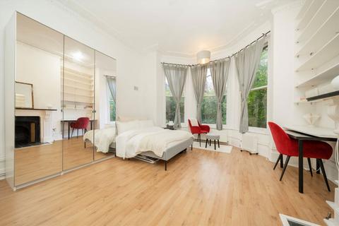 Studio for sale, Fitzjohns Avenue, London NW3