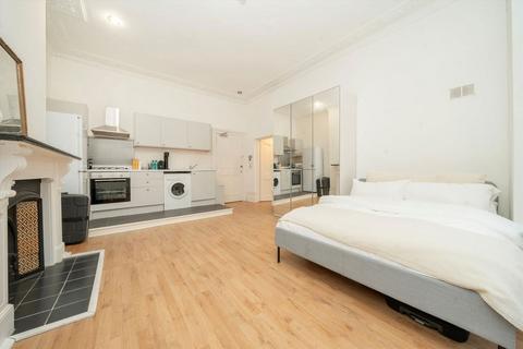 Studio for sale, Fitzjohns Avenue, London NW3
