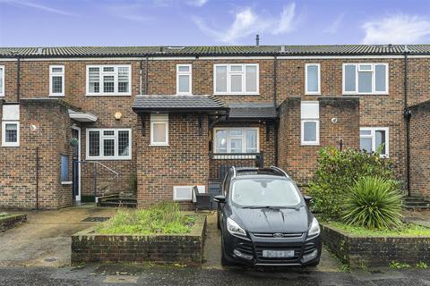 3 bedroom terraced house for sale, Thatchers Close, Loughton
