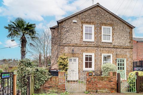 2 bedroom semi-detached house to rent, Albert Street, St. Albans, AL1