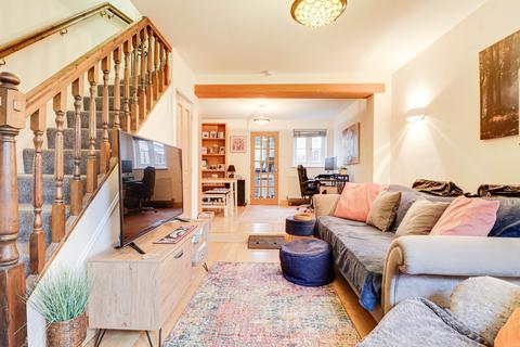 2 bedroom semi-detached house to rent, Albert Street, St. Albans, AL1