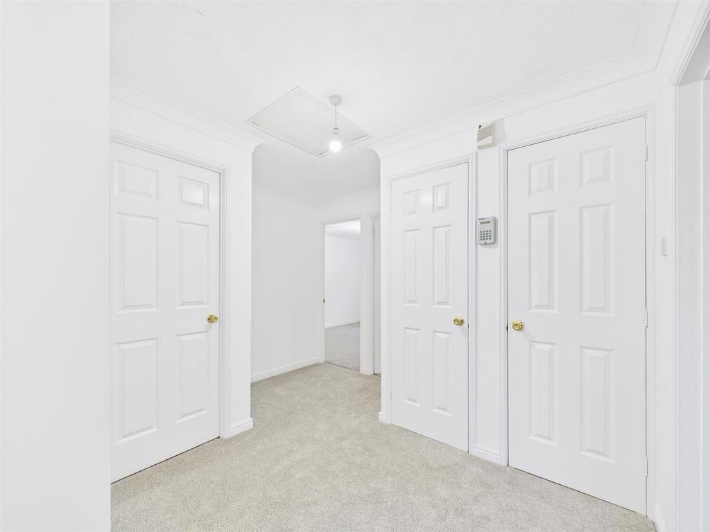 Hallway.jpg
