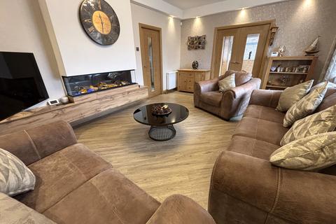 3 bedroom semi-detached house for sale, North Road, Audenshaw