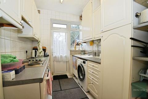 4 bedroom terraced house for sale, Brook Road, Ilford, IG2