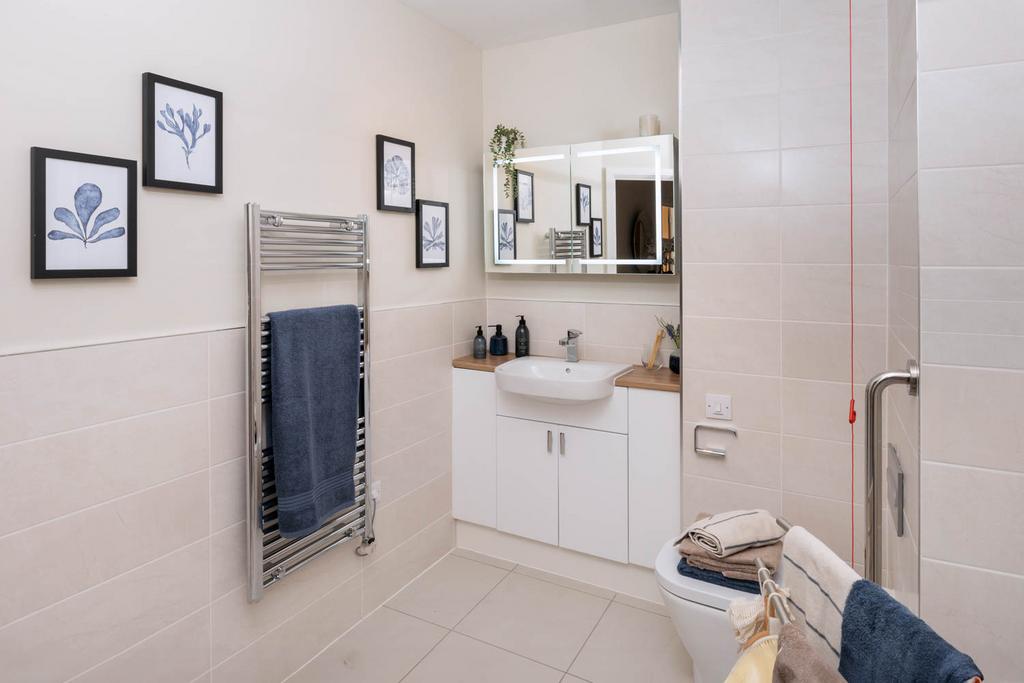 Watson Place, Chipping Norton - Typical Shower...
