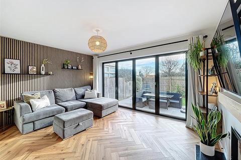 undefined, Lindsey Crescent, Kenilworth