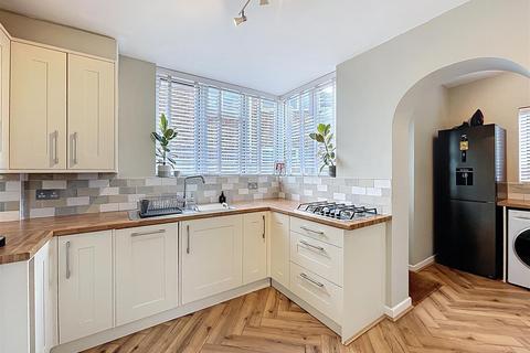 undefined, Lindsey Crescent, Kenilworth