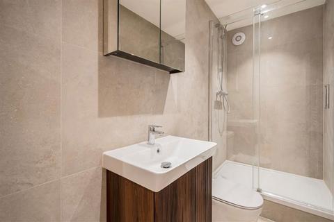 2 bedroom flat to rent, Conway Street, London W1T