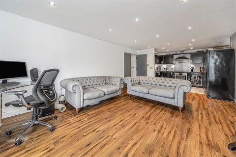 2 bedroom flat for sale, Bowling Green Place, London SE1