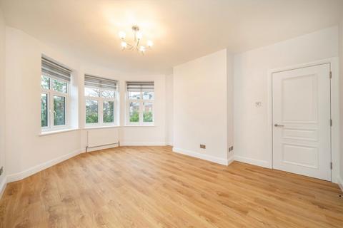2 bedroom flat to rent, Whitton Road, Twickenham TW1