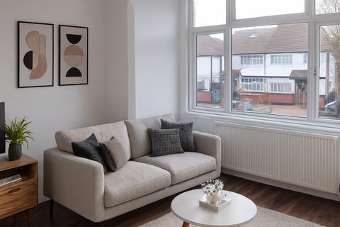 3 bedroom flat to rent, Burnley Road, London NW10