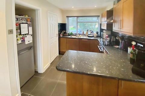 2 bedroom flat for sale, Fawdry Close, Sutton Coldfield