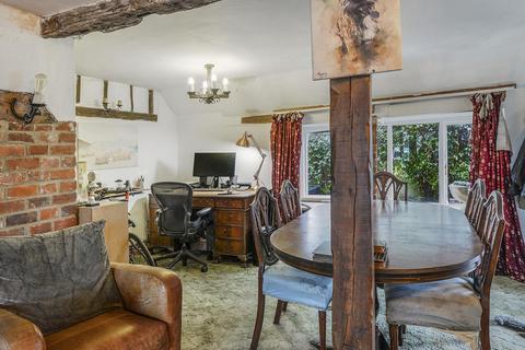 2 bedroom end of terrace house for sale, Laddingford, Maidstone