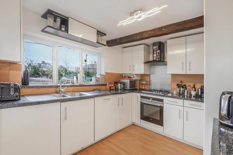 2 bedroom end of terrace house for sale, Laddingford, Maidstone