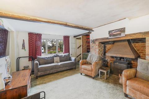 2 bedroom end of terrace house for sale, Laddingford, Maidstone
