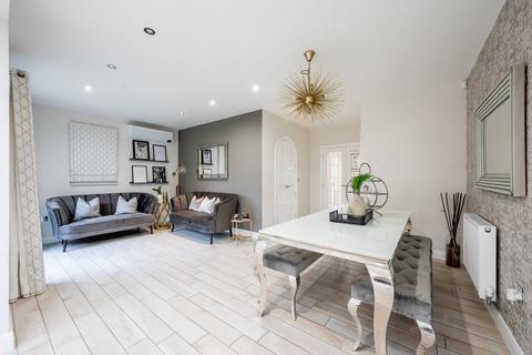 5 bedroom detached house for sale, Spruisty Green, Killinghall, HG3
