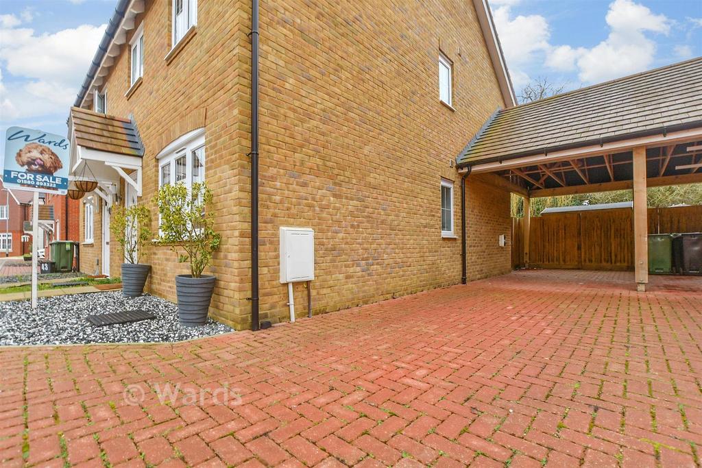Driveway/Parking