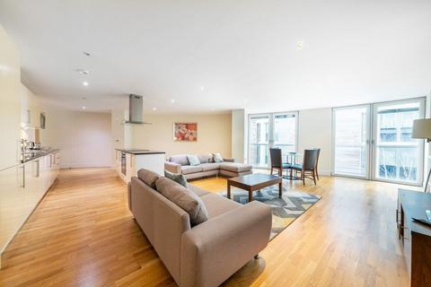 2 bedroom flat to rent, Quadrant Walk, London E14