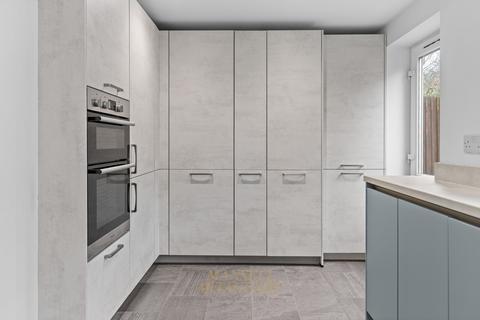 5 bedroom semi-detached house for sale, Hillside Close, East Grinstead RH19