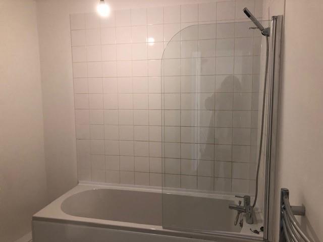 Bathroom - 1.jpg