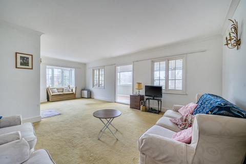 3 bedroom bungalow for sale, Towpath, Shepperton, TW17