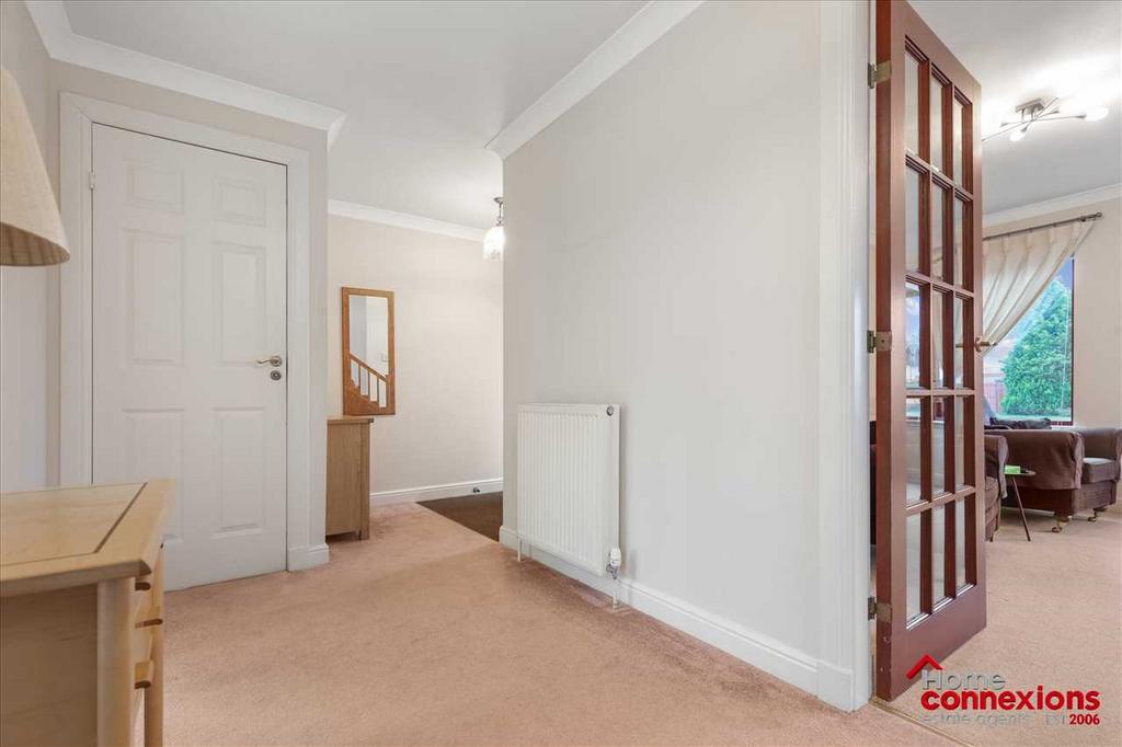 Entrance Hallway (2)