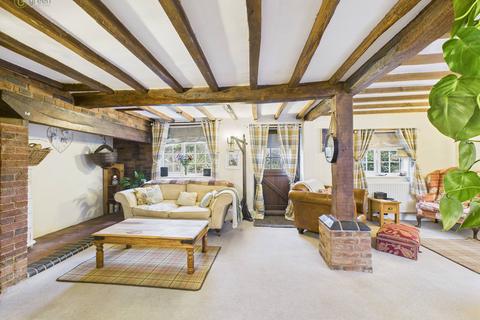 3 bedroom detached house for sale, Amington, Tamworth B77