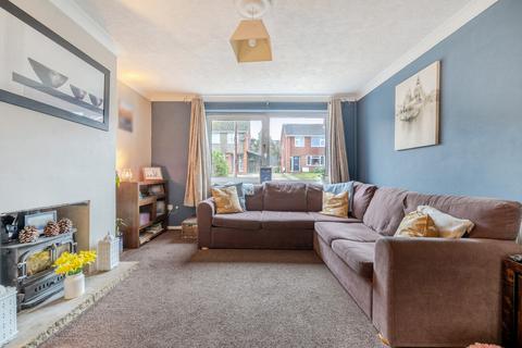 3 bedroom semi-detached house for sale, Derwent Drive, Tewkesbury, Gloucestershire