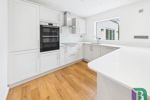 undefined, Elm Grove, Milton Keynes MK17