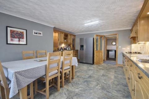 3 bedroom house for sale, Pistyll