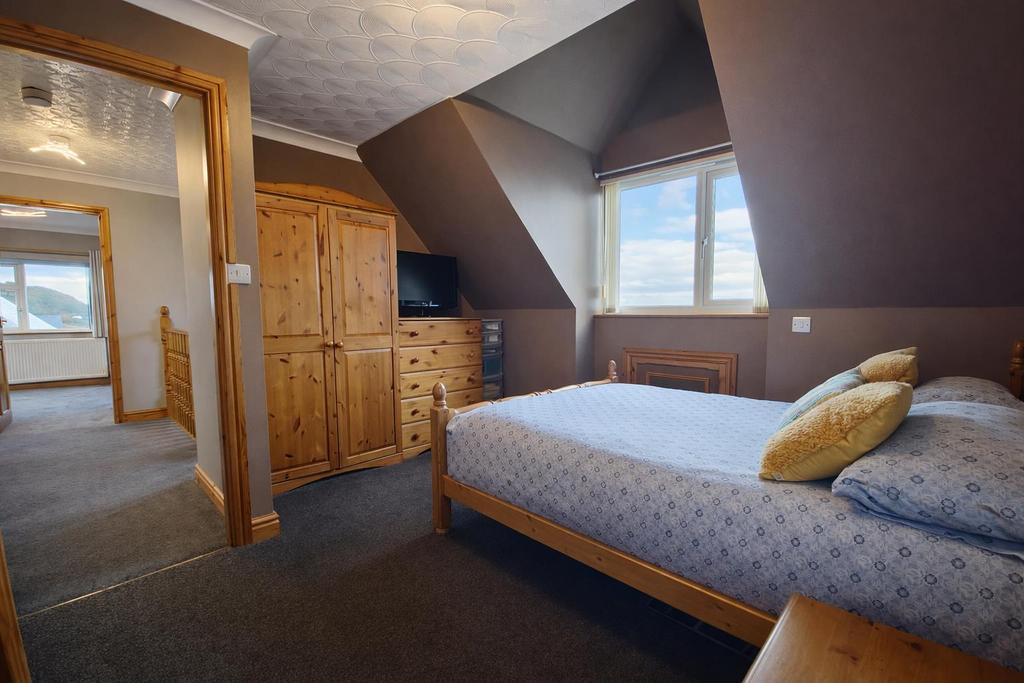 Bedroom 3, 2.png