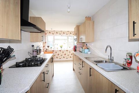 5 bedroom detached house for sale, The Grove, Farnborough GU14