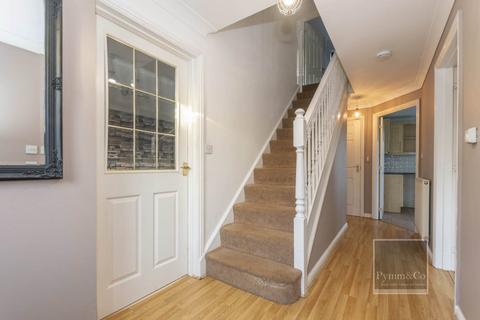 4 bedroom detached house for sale, Varrick Way, Attleborough NR17