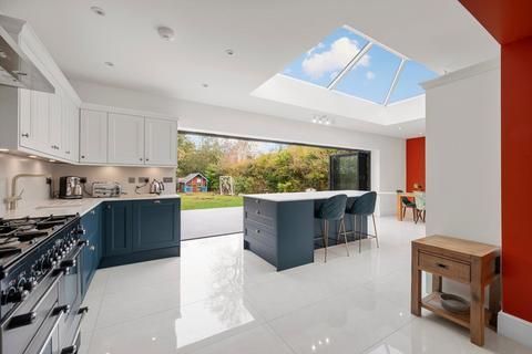 undefined, St Georges Avenue, Weybridge, KT13