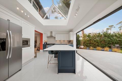undefined, St Georges Avenue, Weybridge, KT13