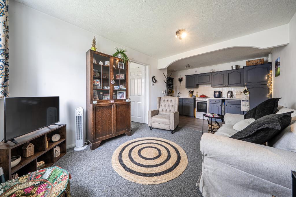 Open Plan Kitchen/Living Area