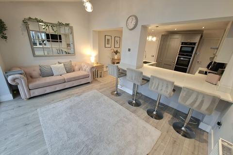 3 bedroom semi-detached house for sale, Alford Avenue, Oughtibridge, S35