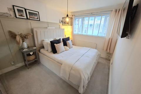 3 bedroom semi-detached house for sale, Alford Avenue, Oughtibridge, S35