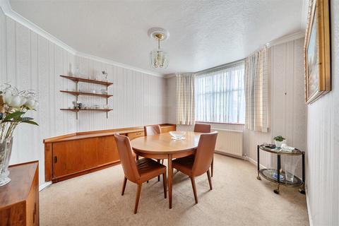 3 bedroom semi-detached house for sale, Raeburn Avenue, Surbiton