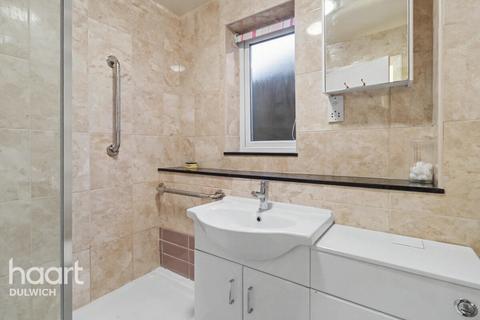1 bedroom apartment to rent, Valmar Road, LONDON