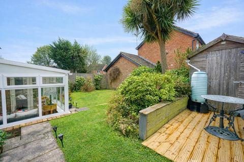 3 bedroom detached house for sale, De Chardin Drive, Hastings