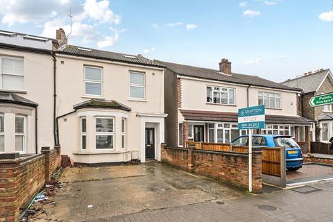 2 bedroom apartment to rent, Ravenscroft Road, Beckenham BR3